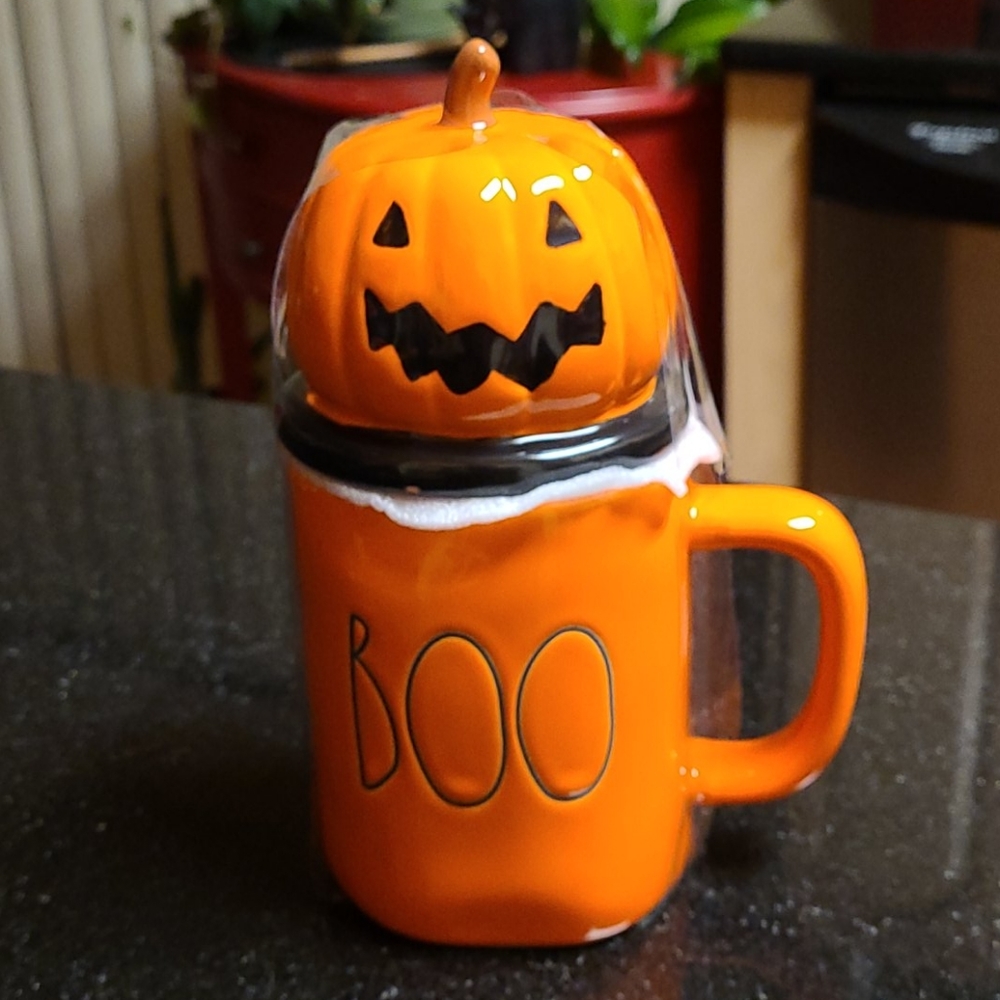 Rae Dunn 'BOO' Halloween Mug w/Lid